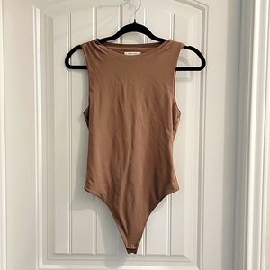 Aritzia babaton contour bodysuit